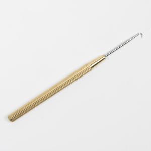 Móc dây rãnh vợt