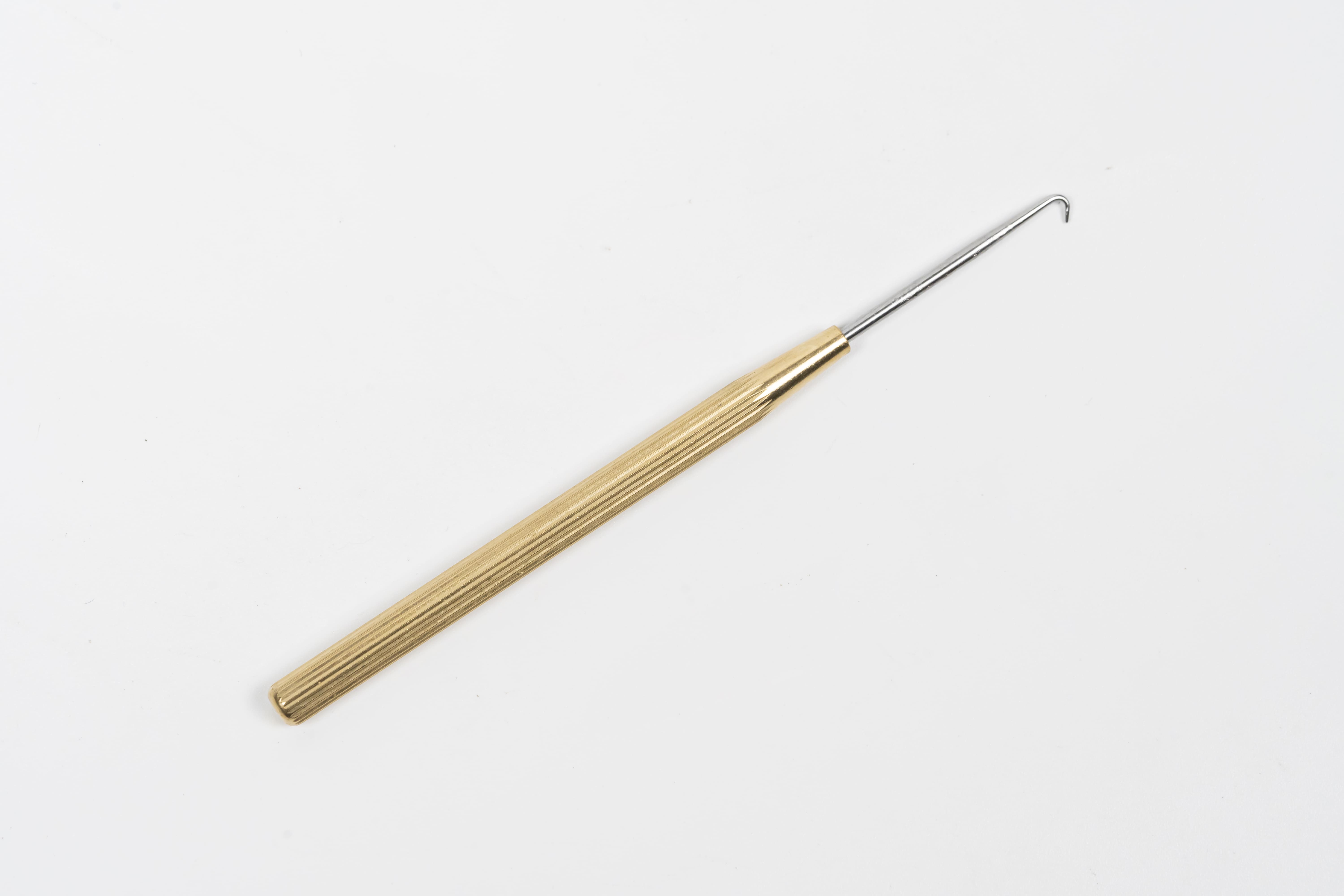 Móc dây rãnh vợt