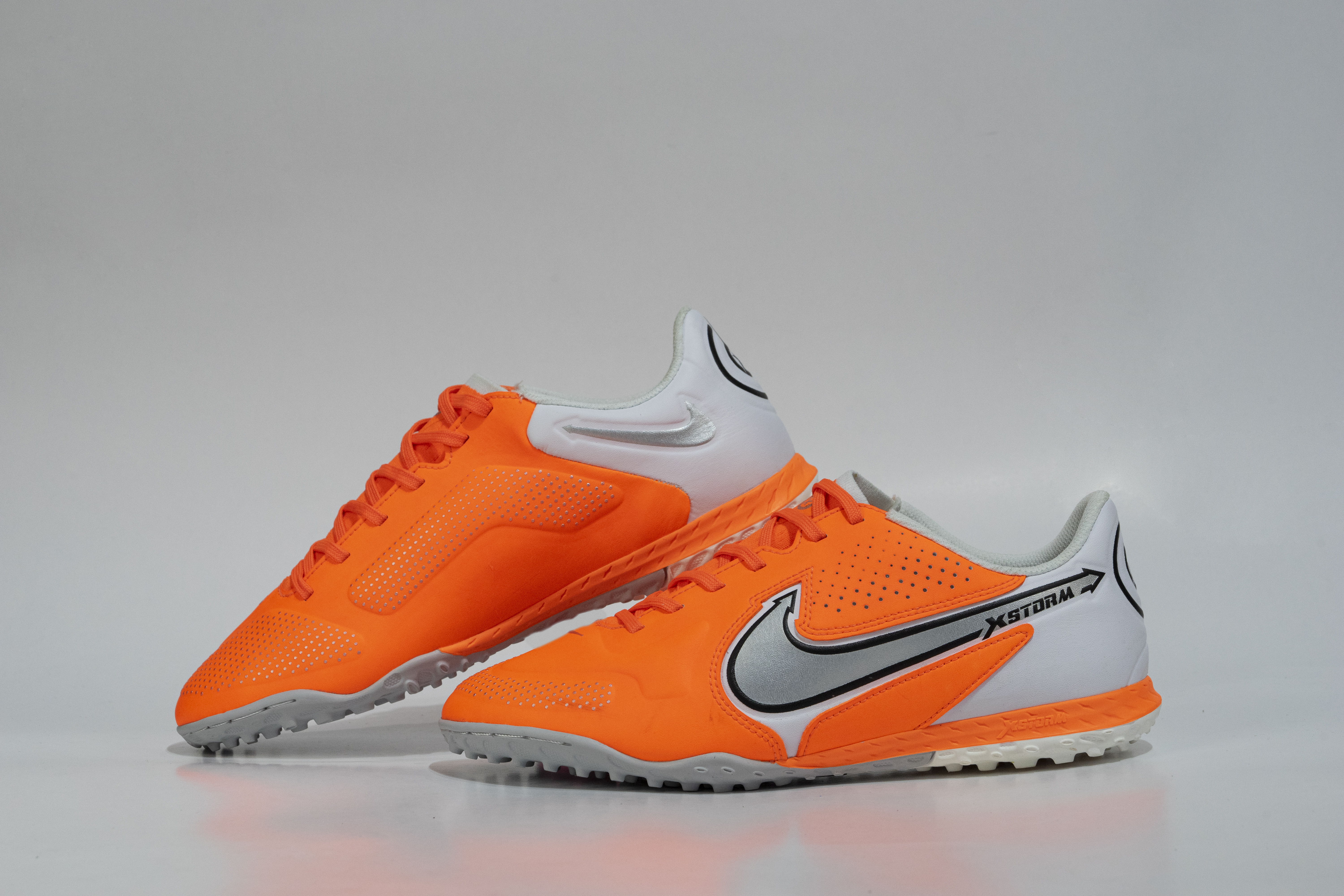 Xstorm TIEMPO 2.8 - Cam Trắng